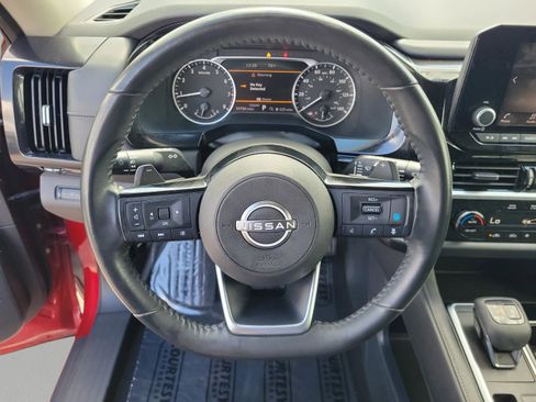 Certified 2023 Nissan Pathfinder SV image 27