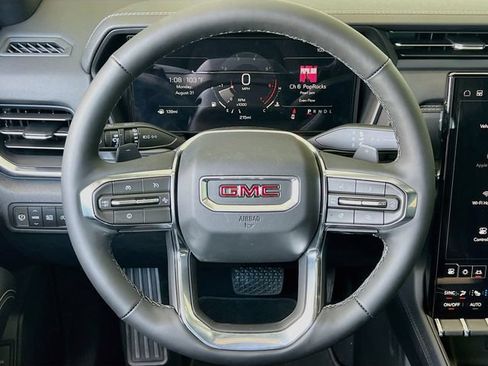 New 2027 GMC Terrain Elevation w/ Elevation Premium Package FWD image 7