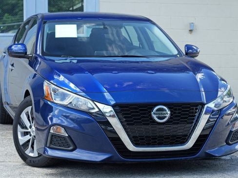 Used 2020 Nissan Altima 2.5 S FWD image 2