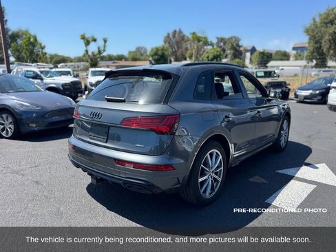Used 2024 Audi Q5 e Prestige w/ Prestige Package AWD/4WD image 6