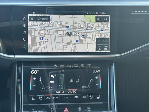 Used 2021 Audi A8 L 4.0T image 23