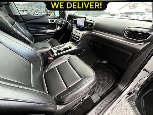 Used 2023 Ford Explorer XLT w/ Equipment Group 202A AWD/4WD image 21