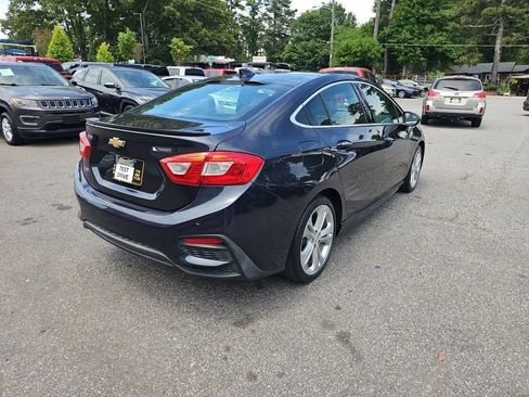 Used 2016 Chevrolet Cruze Premier FWD image 9