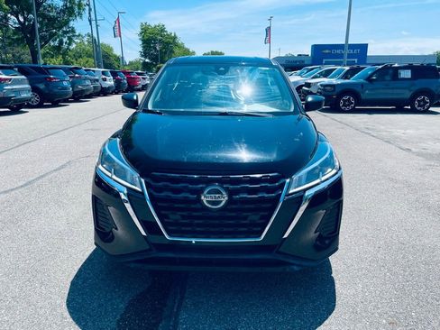 Used 2021 Nissan Kicks S FWD image 10