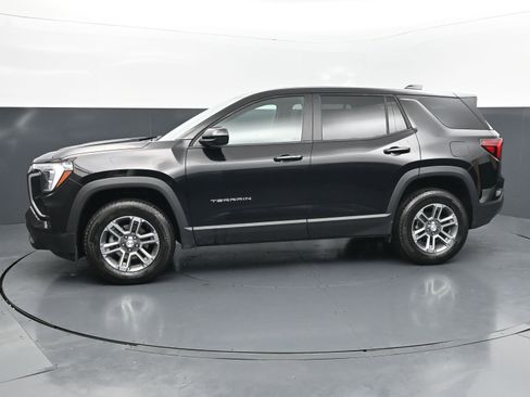 Used 2026 GMC Terrain Elevation FWD image 2