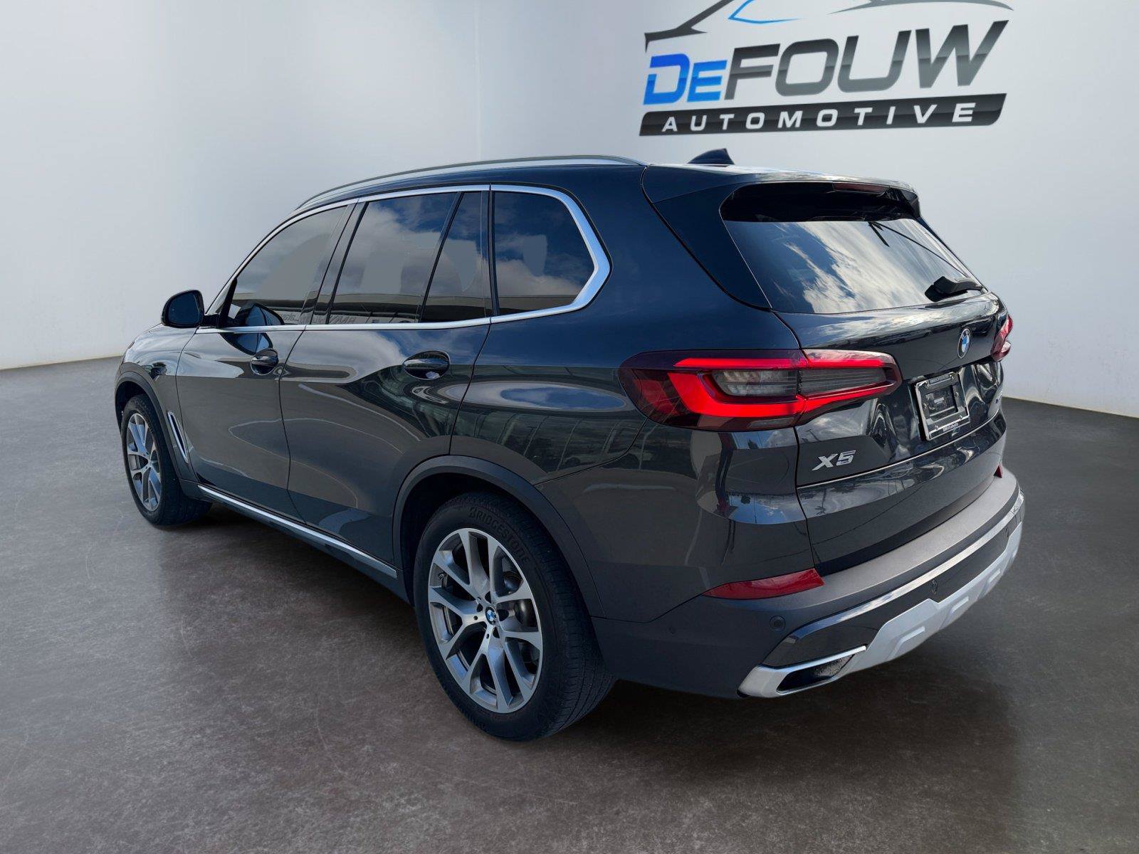 Used 2021 BMW X5 xDrive40i w/ Premium Package 2 AWD/4WD image 11