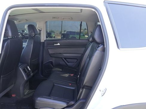 Used 2023 Volkswagen Atlas SEL AWD/4WD image 22