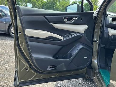 New 2025 Subaru Ascent Limited image 6