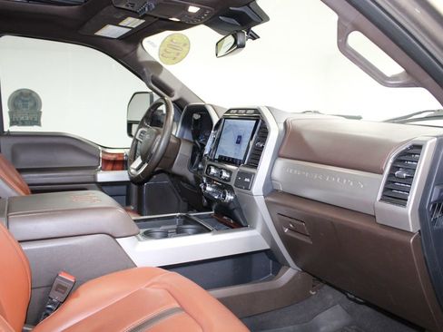 Used 2022 Ford F250 King Ranch w/ Tremor Off-Road Package image 32