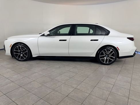 New 2026 BMW 760i xDrive w/ Executive Package AWD/4WD image 2