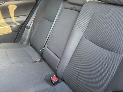 Used 2021 Toyota RAV4 LE FWD image 16