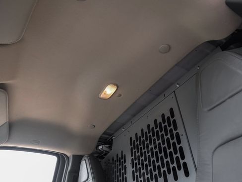 Used 2022 GMC Savana 2500 RWD image 27