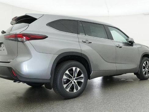 New 2026 Toyota Highlander XLE AWD/4WD image 17