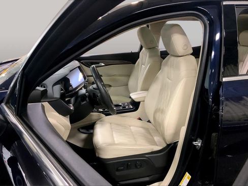 Used 2021 Buick Envision Avenir w/ Technology Package II AWD/4WD image 8
