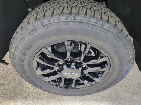 New 2026 Chevrolet Silverado 2500 Custom w/ Custom Value Package image 41