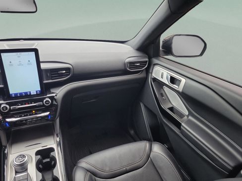 Used 2023 Ford Explorer ST w/ Equipment Group 401A AWD/4WD image 7