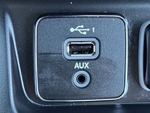 Certified 2022 Jeep Cherokee Trailhawk w/ Comfort/Convenience Group image 29