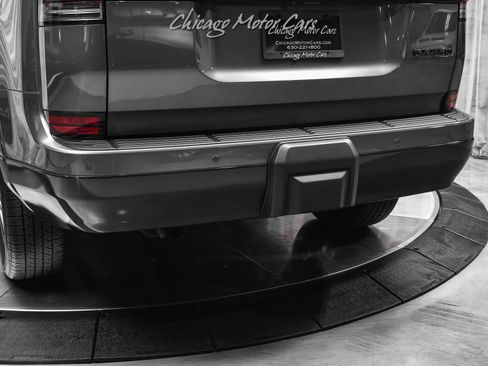 Used 2025 Lexus GX 550 w/ Cold Area Package image 45