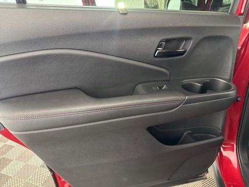 Certified 2024 Honda Passport Black Edition image 25