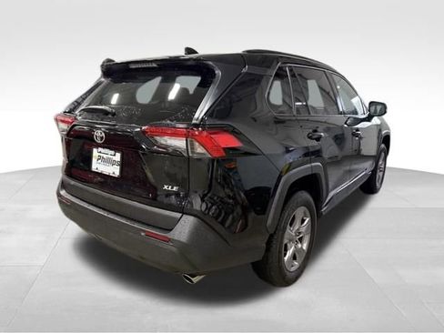 Used 2023 Toyota RAV4 XLE w/ Convenience Package image 11
