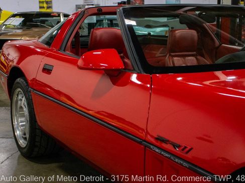 Used 1990 Chevrolet Corvette ZR-1 RWD image 25