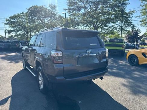 Used 2018 Toyota 4Runner SR5 Premium AWD/4WD image 4