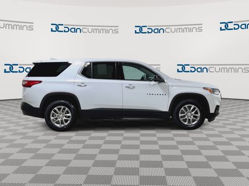 Used 2021 Chevrolet Traverse LS w/ LPO, Blackout Package FWD image 9