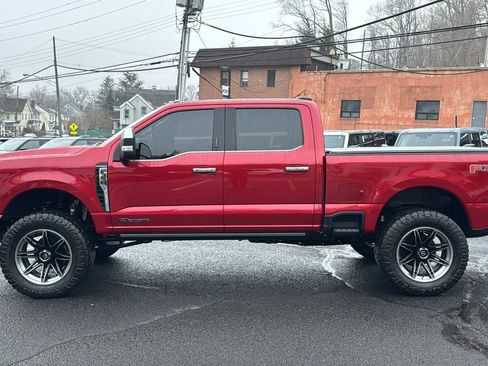 Used 2024 Ford F350 Platinum w/ FX4 Off-Road Package image 9