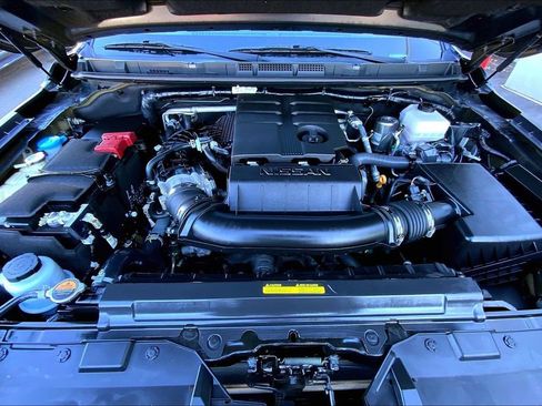 Used 2024 Nissan Frontier SL w/ Technology Package image 21