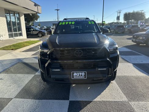 Used 2025 Toyota 4Runner TRD Off-Road Premium image 2