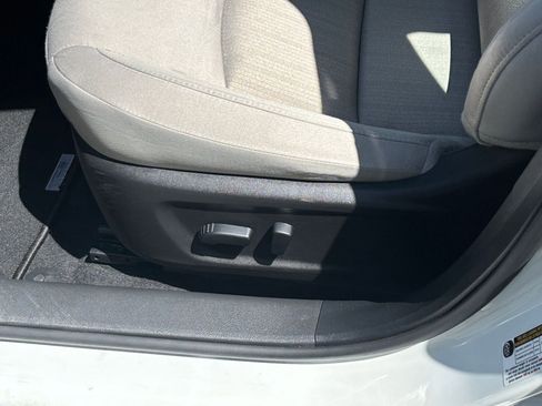 Used 2025 Nissan Altima 2.5 SV FWD image 22