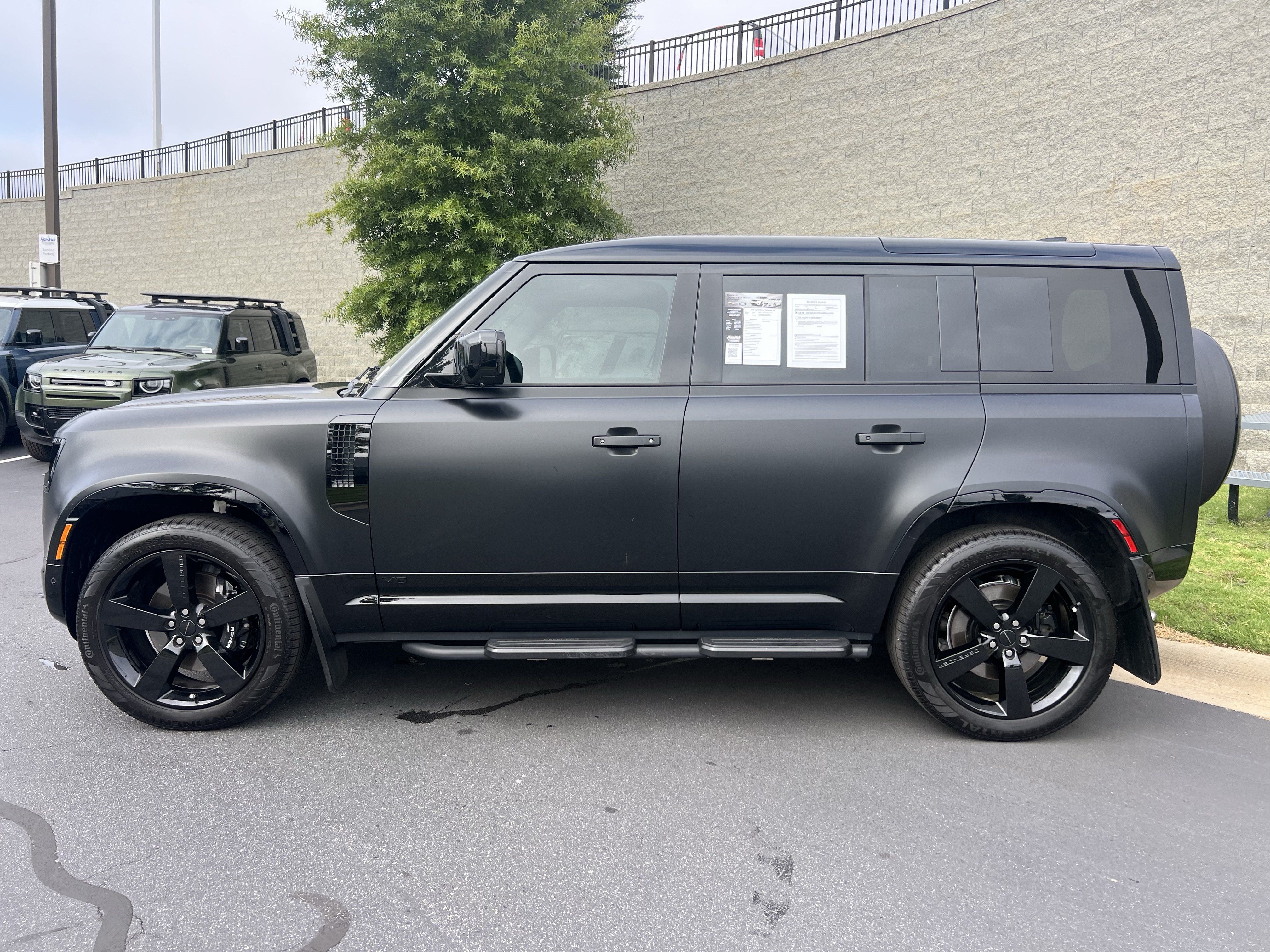 Certified 2026 Land Rover Defender 110 V8 AWD/4WD image 4