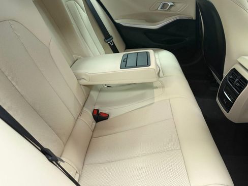 Used 2025 BMW 330i xDrive Sedan w/ M Sport Package image 3