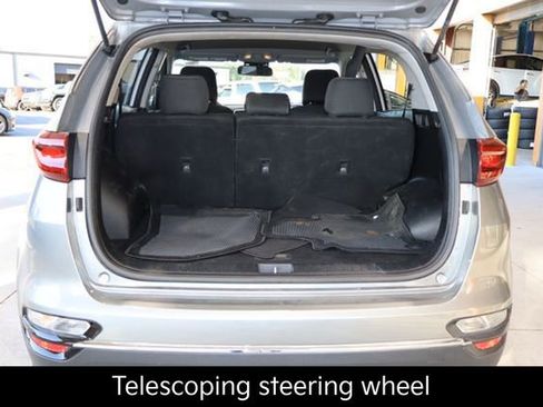 Certified 2022 Kia Sportage LX image 13