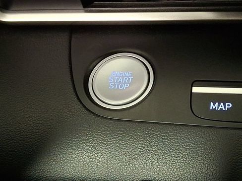 Used 2023 Hyundai Elantra SEL w/ Convenience Package FWD image 23