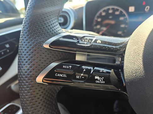 Certified 2026 Mercedes-Benz GLC 300 4MATIC image 33