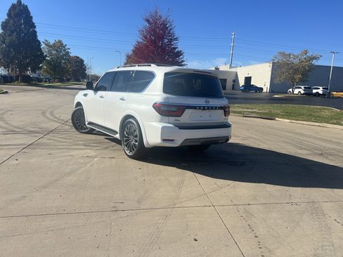 Certified 2024 Nissan Armada Platinum w/ Captain's Chairs Package image 6