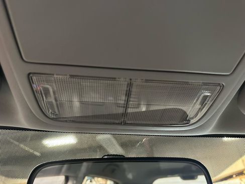 Used 2010 Honda CR-V LX image 17