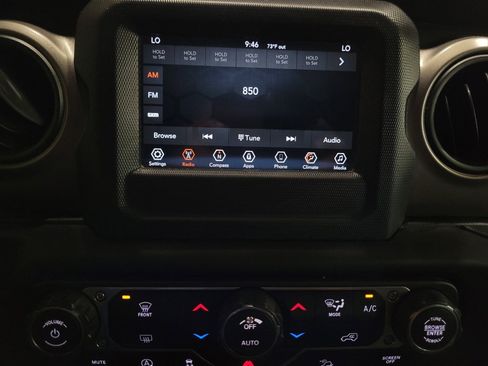 Used 2020 Jeep Wrangler Unlimited Sport S AWD/4WD image 25