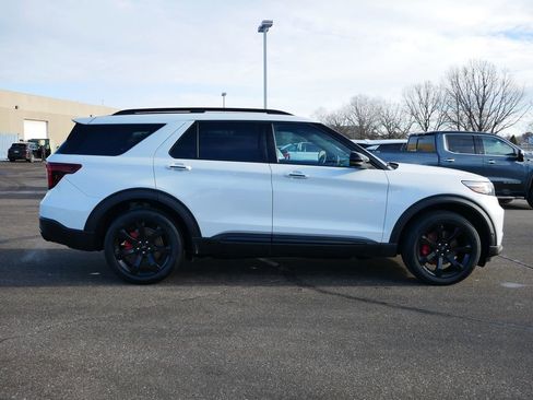 Used 2020 Ford Explorer ST w/ ST Street Pack image 8