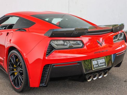 Used 2017 Chevrolet Corvette Z06 w/ Z07 Performance Package RWD image 56