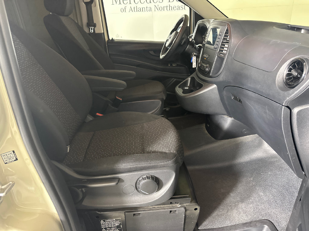 Used 2023 Mercedes-Benz Metris image 13