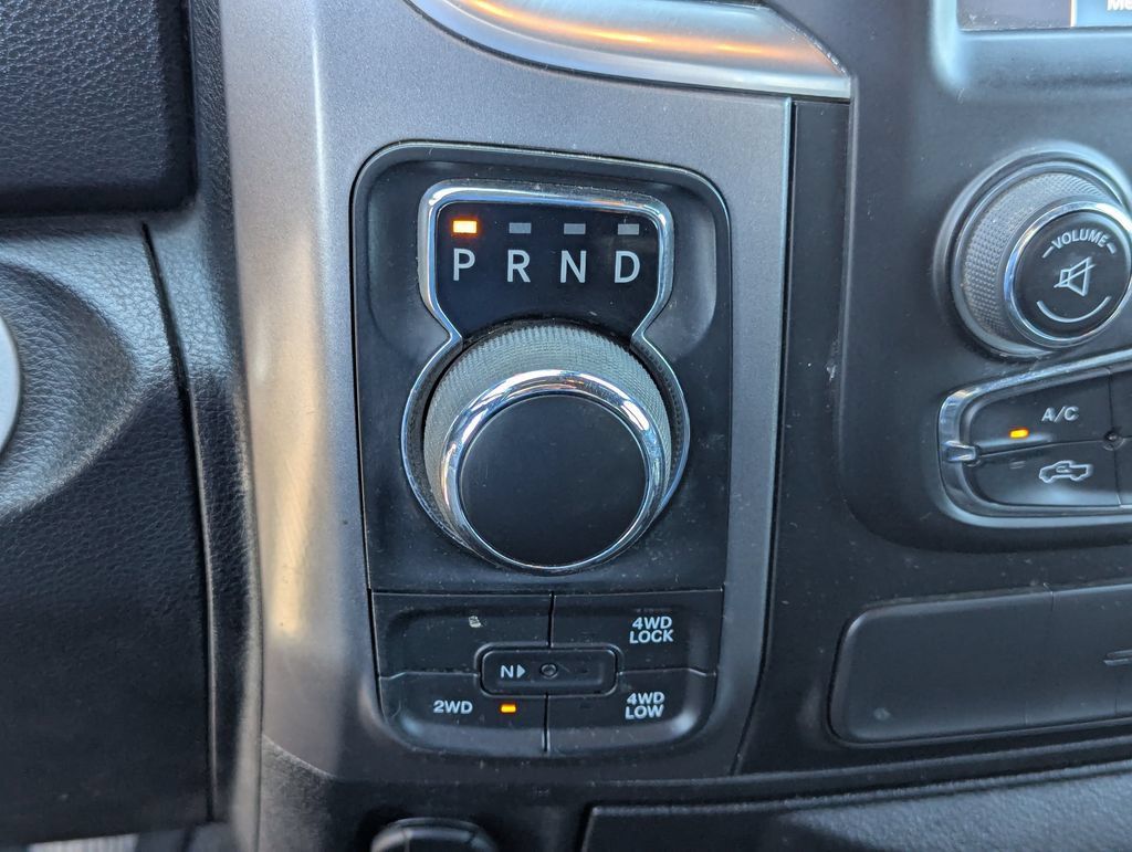 Used 2022 RAM 1500 Warlock AWD/4WD image 17