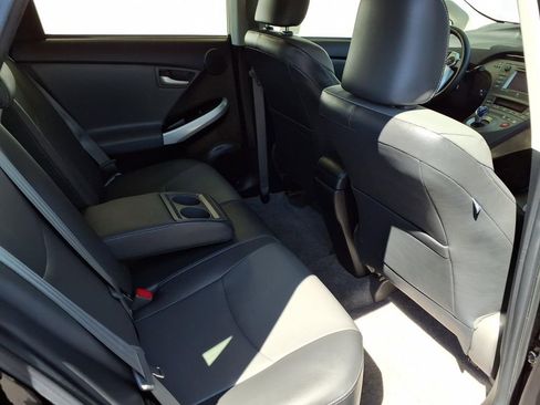 Used 2015 Toyota Prius Four image 20