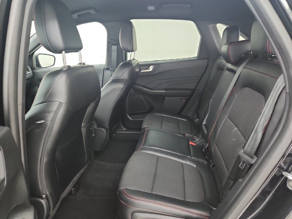 Used 2024 Ford Escape ST-Line w/ Tech Pack #1 AWD/4WD image 33