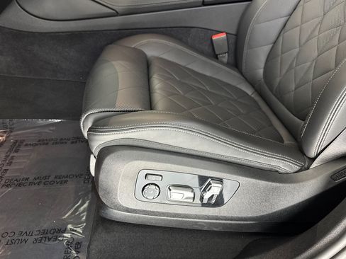 Used 2026 BMW X6 M60i w/ Parking Assistance Package AWD/4WD image 15