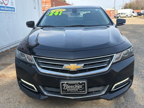 Used 2019 Chevrolet Impala LT w/ LT Convenience Package image 5