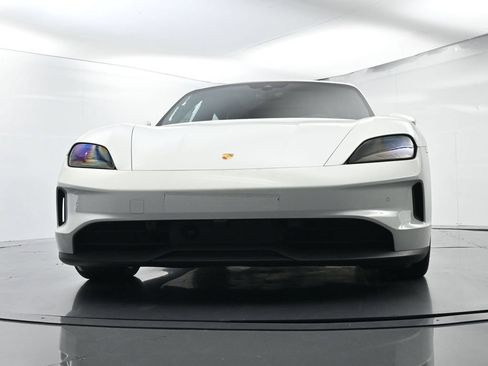Certified 2025 Porsche Taycan AWD/4WD image 53