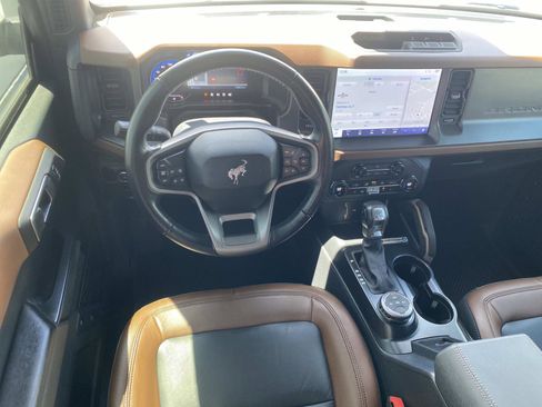 Used 2024 Ford Bronco Outer Banks AWD/4WD image 13