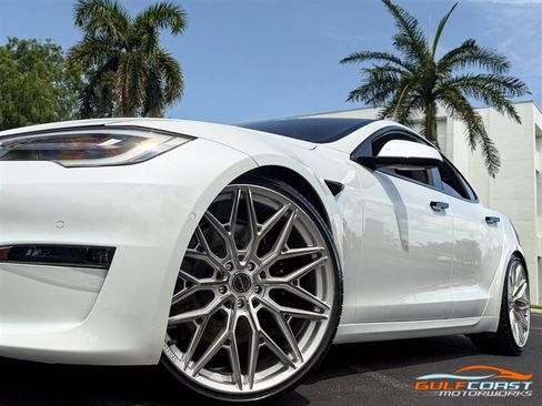 Used 2022 Tesla Model S Plaid AWD/4WD image 11